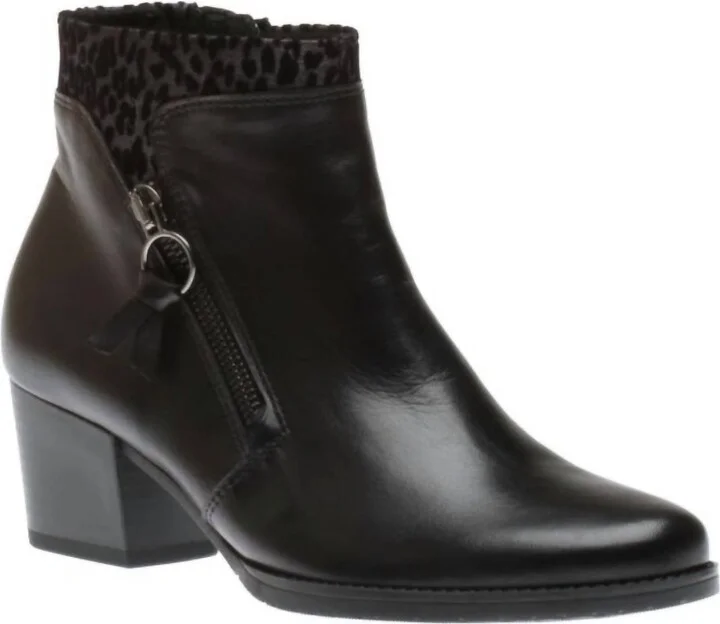 Women Print Ankle Zipper Boot In Schwarz,grau