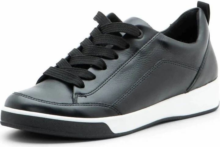 Women Redmond Sneaker In Black