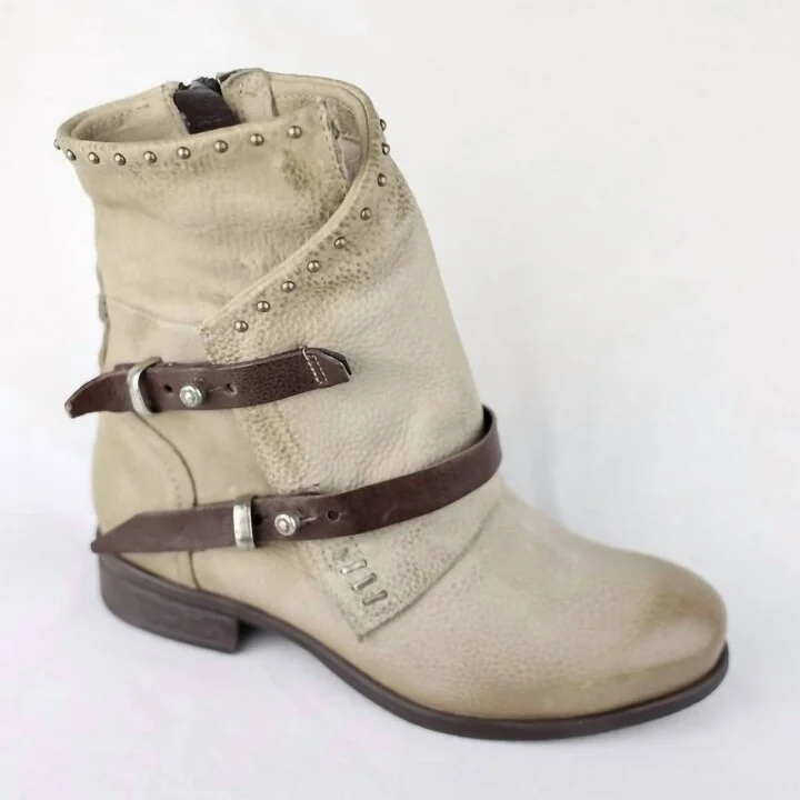 Women Sambuca Bootie In Pebble