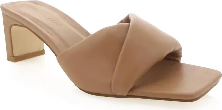 Women Taya Heel In Coffee