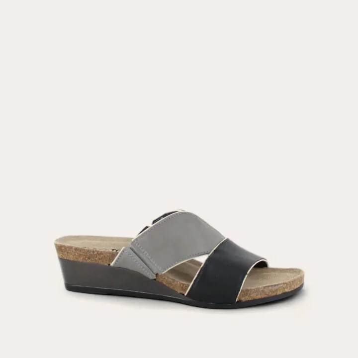 Women Tiara Wedge In Fog Gray/soft Black
