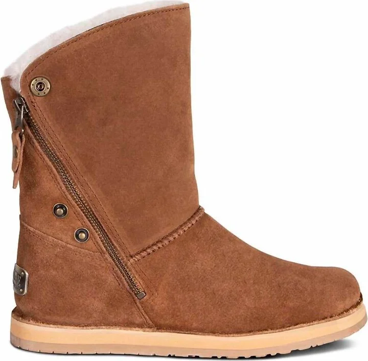 Women Trixie Boots In Chestnut