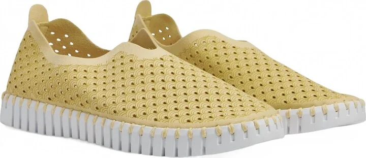 Women Tulip 139 Shoes In Double Cream