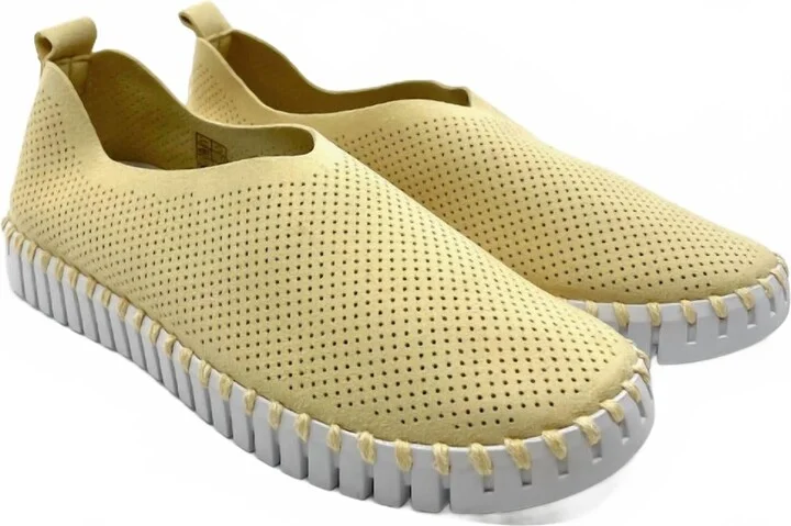 Women Tulip Shoes In Double Cream