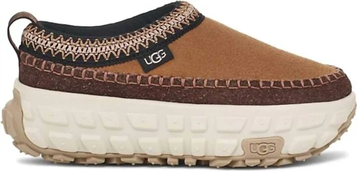 Women Venture Daze Clogs In Brown