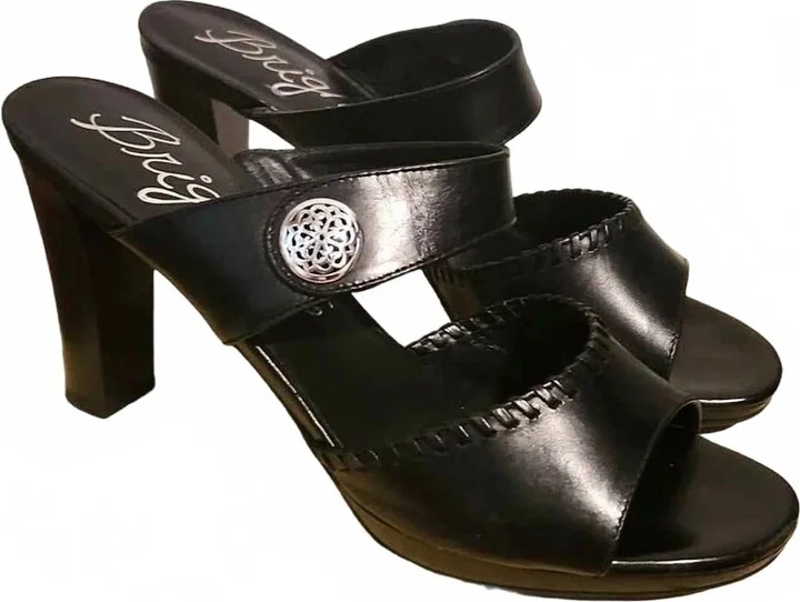 Women Verse Heeled Sandal In Black Vacchetta