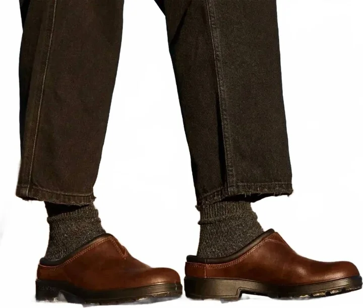 Women's 2421 Clog In Antique Brown