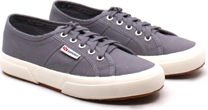 Women's 2750 Cotu Classic Sneakers In Grey Bluish