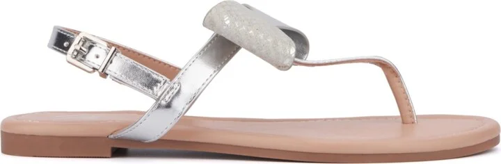 Women's Abril Flat Sandal - Image 8