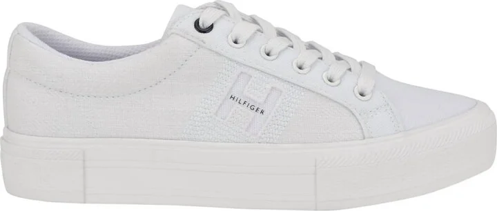 Women's Aconia Sneaker In White