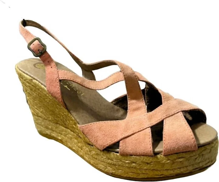 Women's Agua Wedge Sandals In Salmon