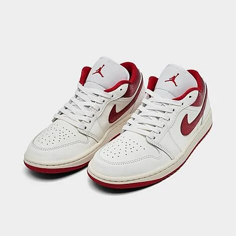 Women's Air 1 Low SE Casual Shoes - Image 2