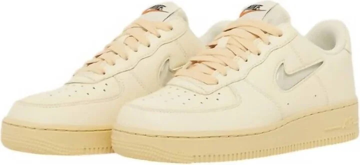 Women's Air Force 1 '07 Lx Sneakers In Coconut Milk / Light Bone