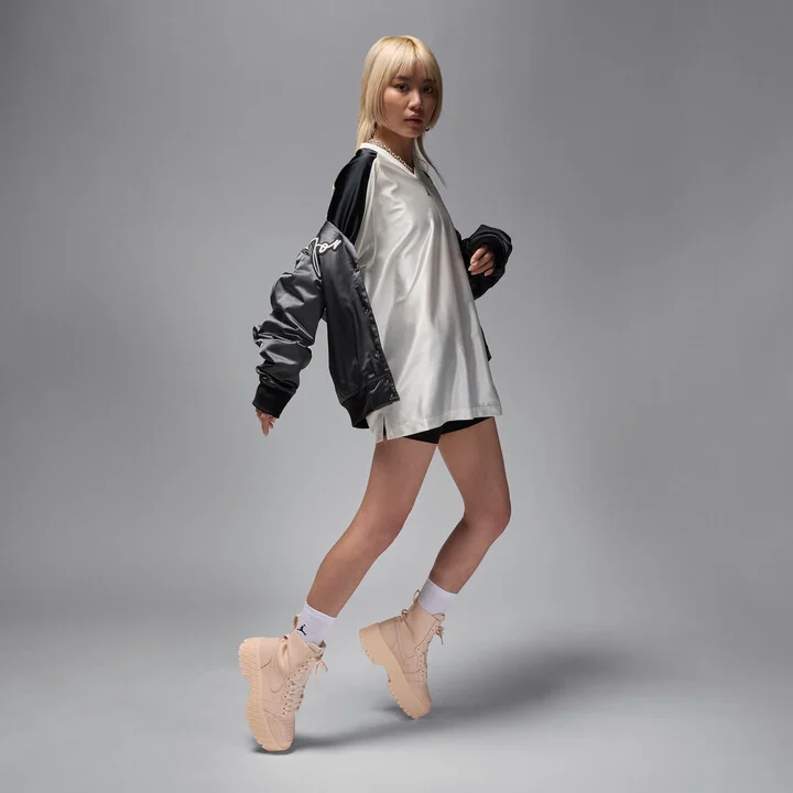Women's Air Jordan 1 Brooklyn Boots in Brown | FJ5737-800 - Image 9