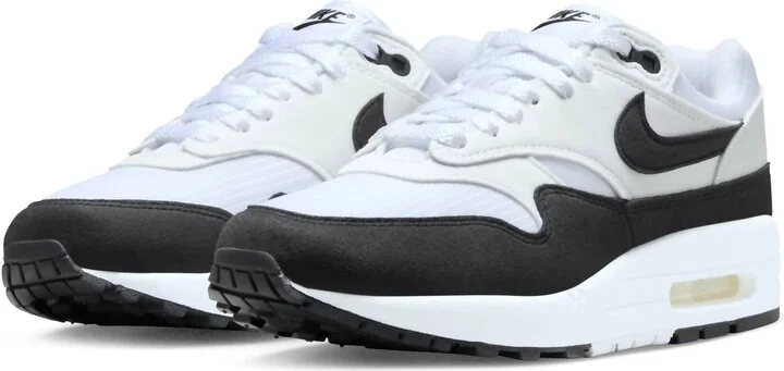 Women's Air Max 1 Sneakers In White Black