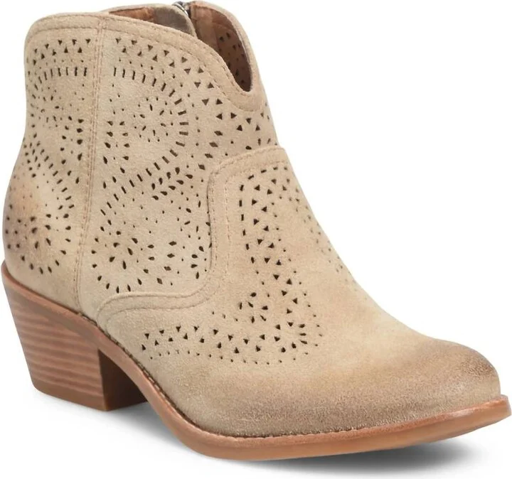 Women's Alexia Bootie In Dune