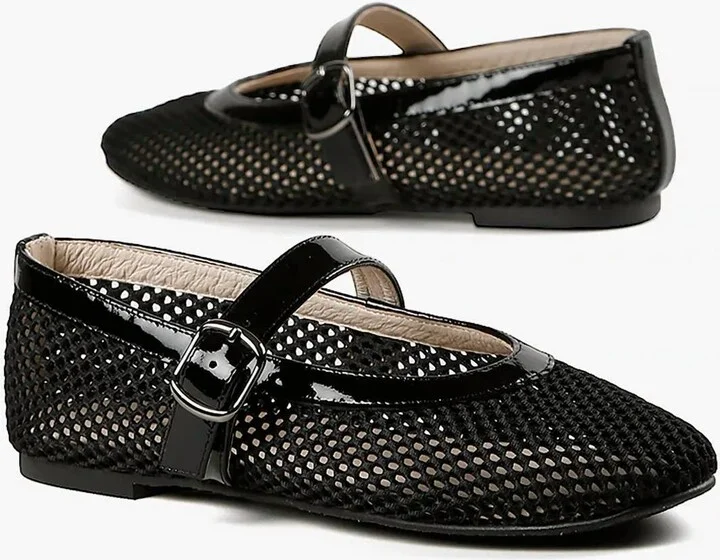 Women's Amazing Jane Flats In Black