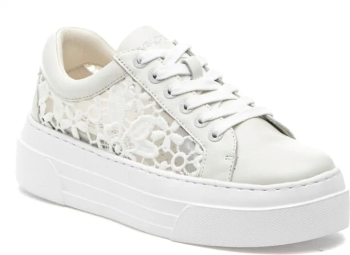 Women's Analee Sneaker In White