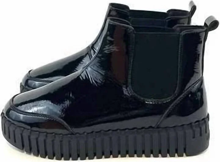 Women's Ankle Boot In Black