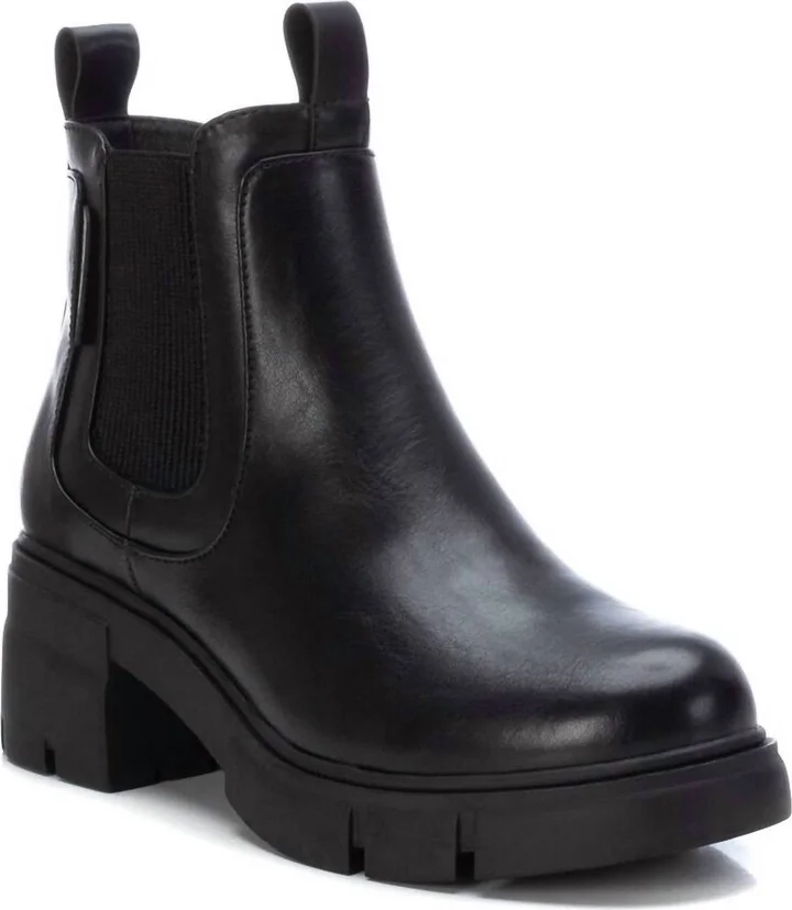 Women's Ankle Booties In Black