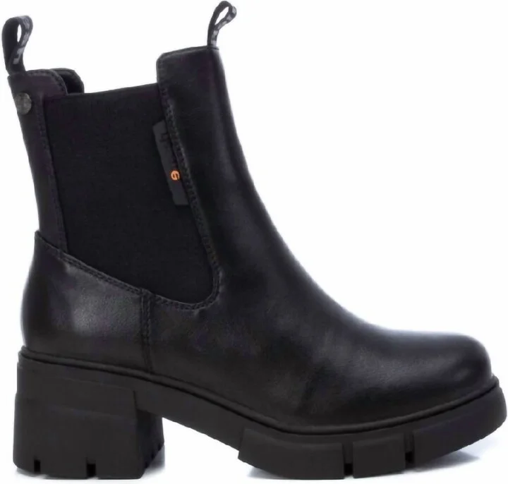 Women's Ankle Booties In Black
