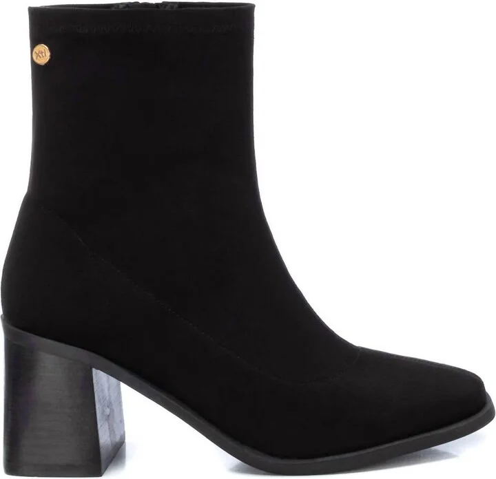 Women's Ankle Booties In Black