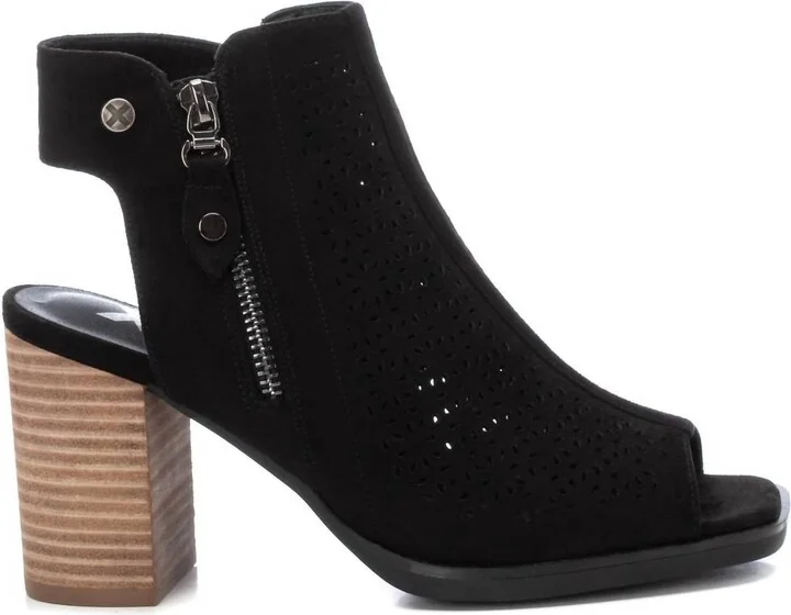 Women's Ankle Boots In Black