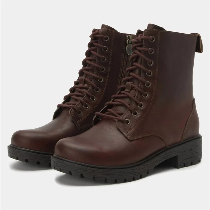 Women's Ari Boots In Chestnut
