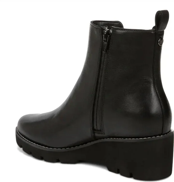 Women's Aria Boot In Black