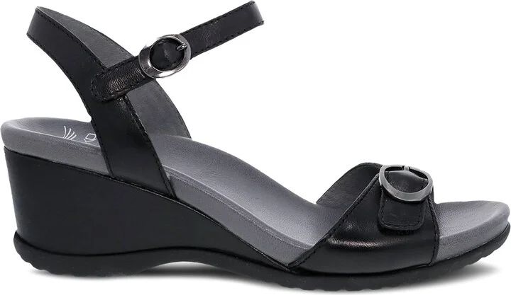 Women's Arielle Wedge Sandal In Black Glazed