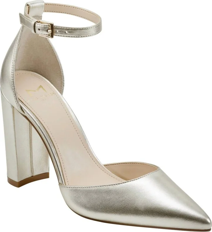 Women's Arnette Shoe In Gold 710