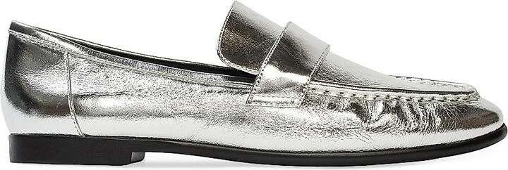 Women's Arrow Metallic Loafers - Silver Crinkle Metallic - Size 5