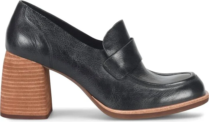 Women's Aston Loafer In Black