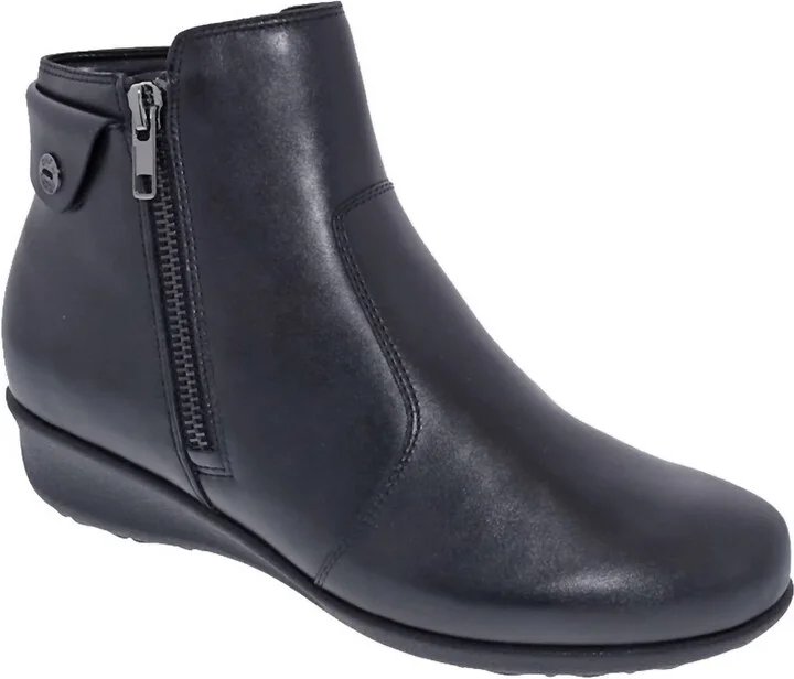Women's Athens Therapeutic Diabetic Extra Depth Boot In B=Black