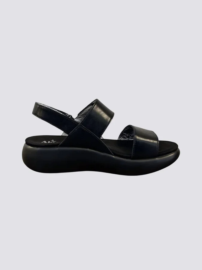 Women's Bailee Sandal In Ink