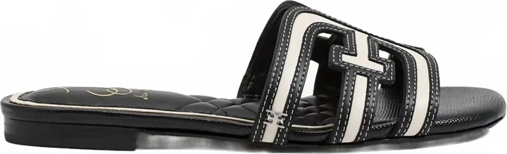 Women's Bay Multi Logo Sandal In Black And Natural Raffia