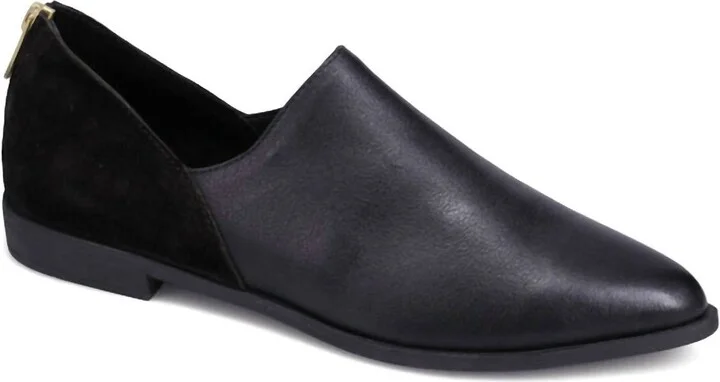 Women's Beau Flats In Black
