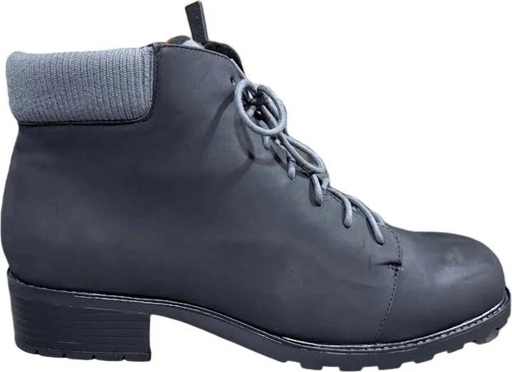 Women's Becky Low Booties In Black/ Grey