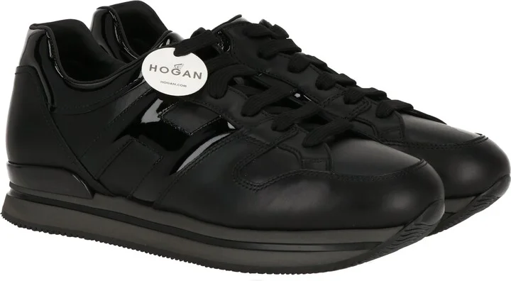 Womens Black Sneaker