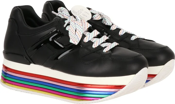Womens Black Sneaker