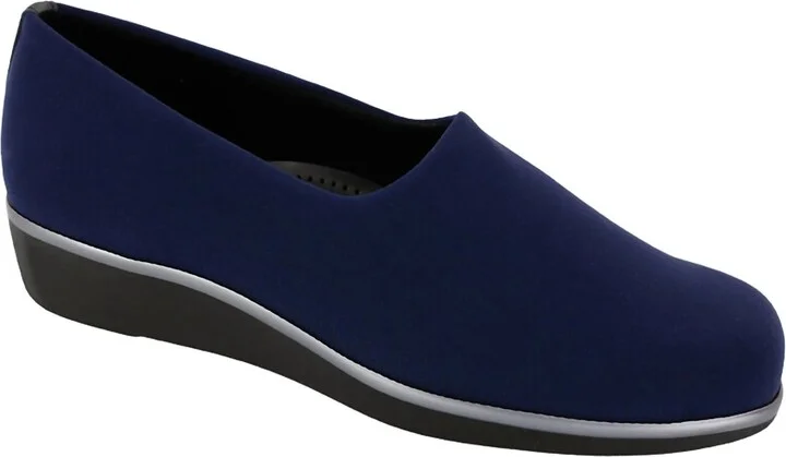 Women's Bliss Slip On Wedge In Navy
