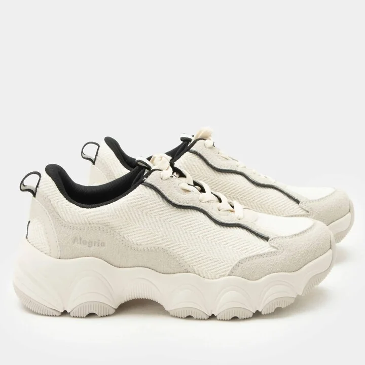 Women's Boom Joy Shoe In Unbleached Linen