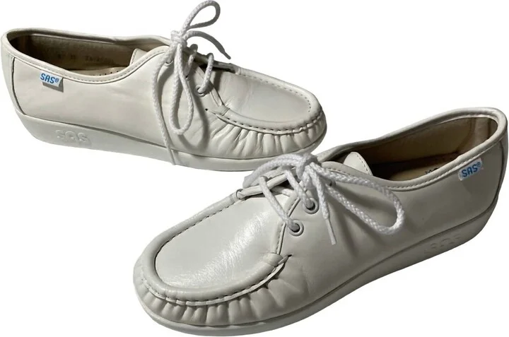 Women's Bounce Lace Up Moc - Slim In White