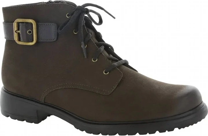 Women's Bradley Boots In Brown Nubuck