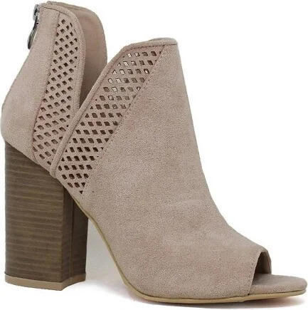 Women's Breck Bootie - Yoki