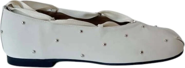 Women's Byul Ribbon Flats In Ivory