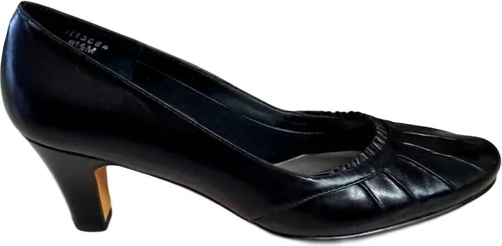 Women's Capital Pumps In Black Kid