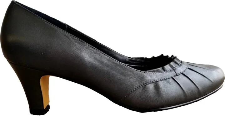 Women's Capital Pumps In Grey Kid