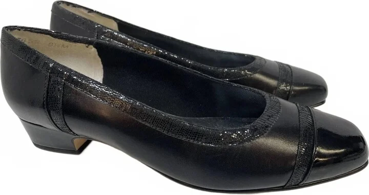Women's Carma Dress Shoes In Black Kid