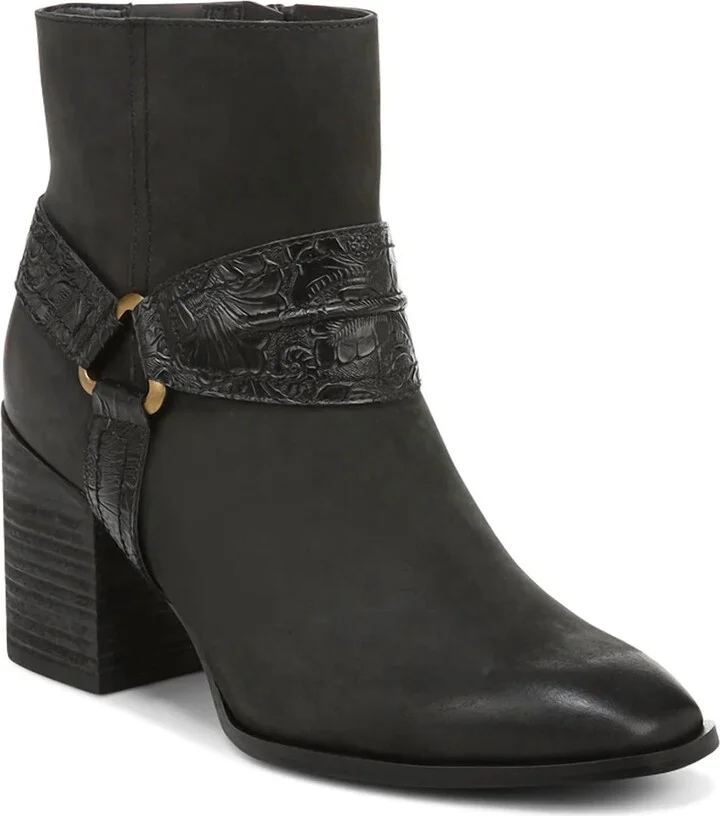 Women's Carnelia Ankle Boots In Black